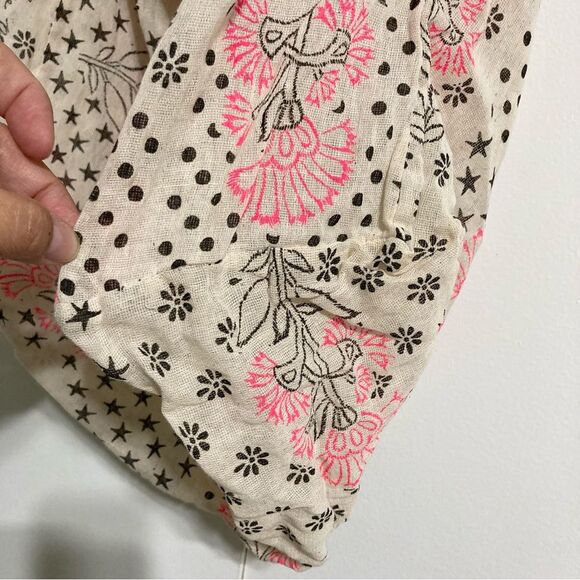 FREE PEOPLE Boho Grey and Pink Flower Shoulder Tote Bag Purse Small - Picture 10 of 11